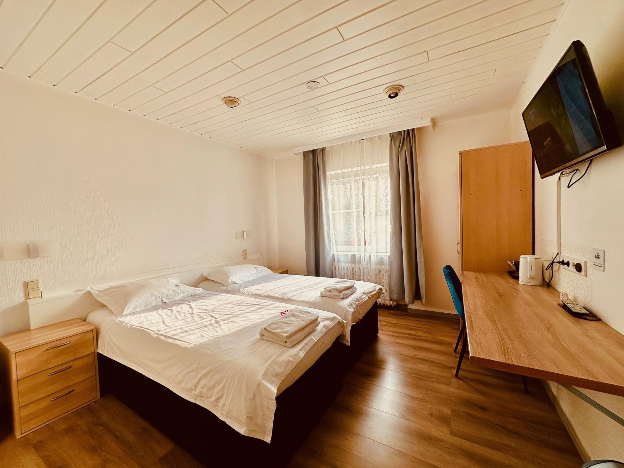 Hotel Destille Dormagen Quarto foto