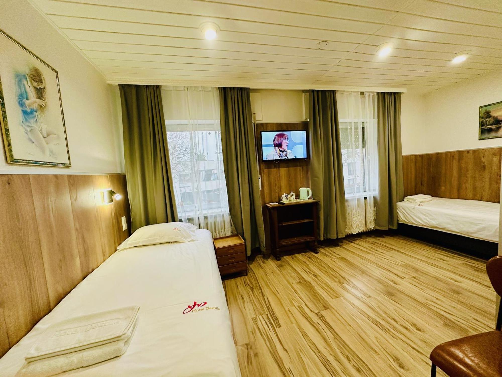 Hotel Destille Dormagen Quarto foto