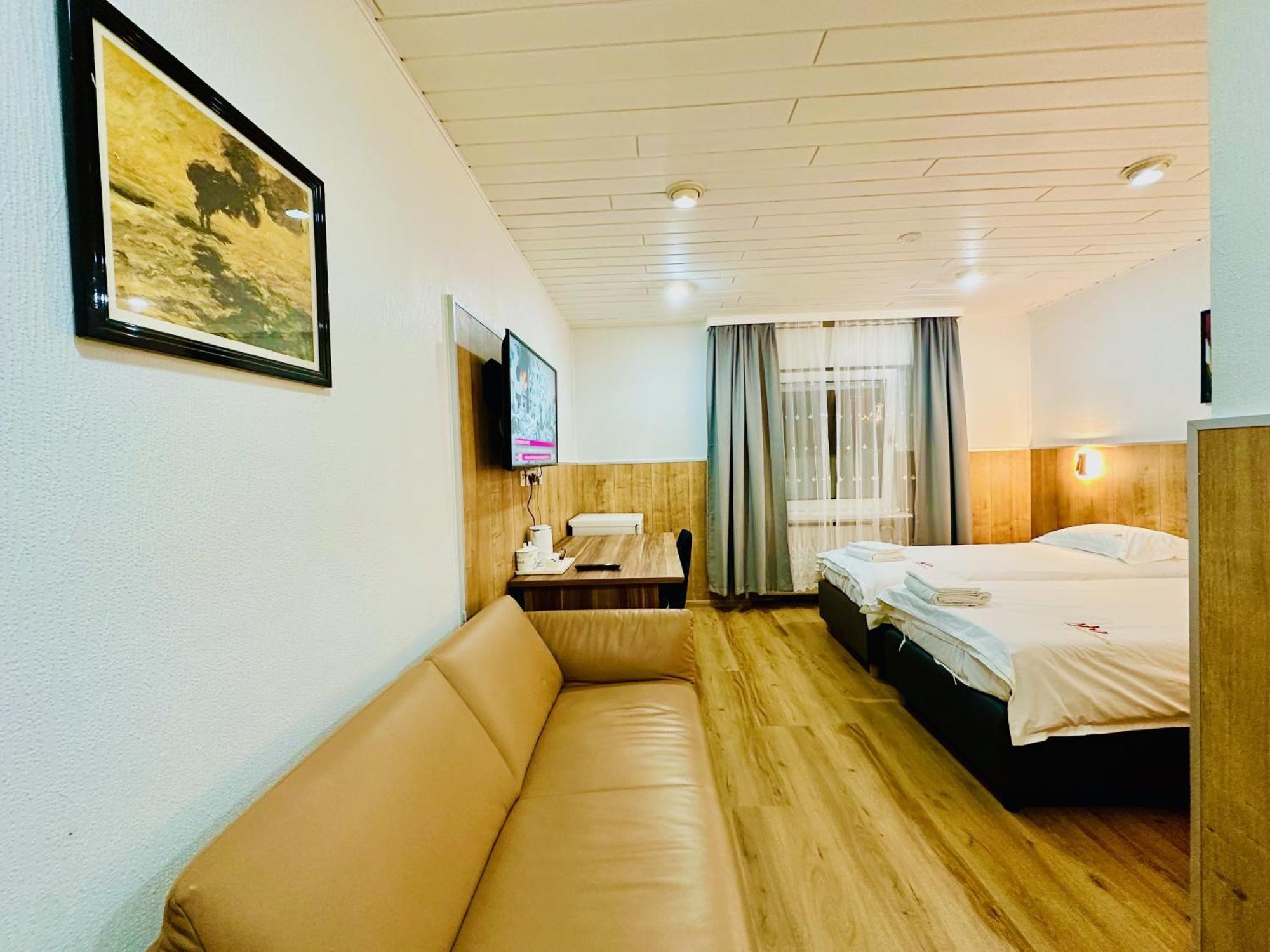 Hotel Destille Dormagen Quarto foto