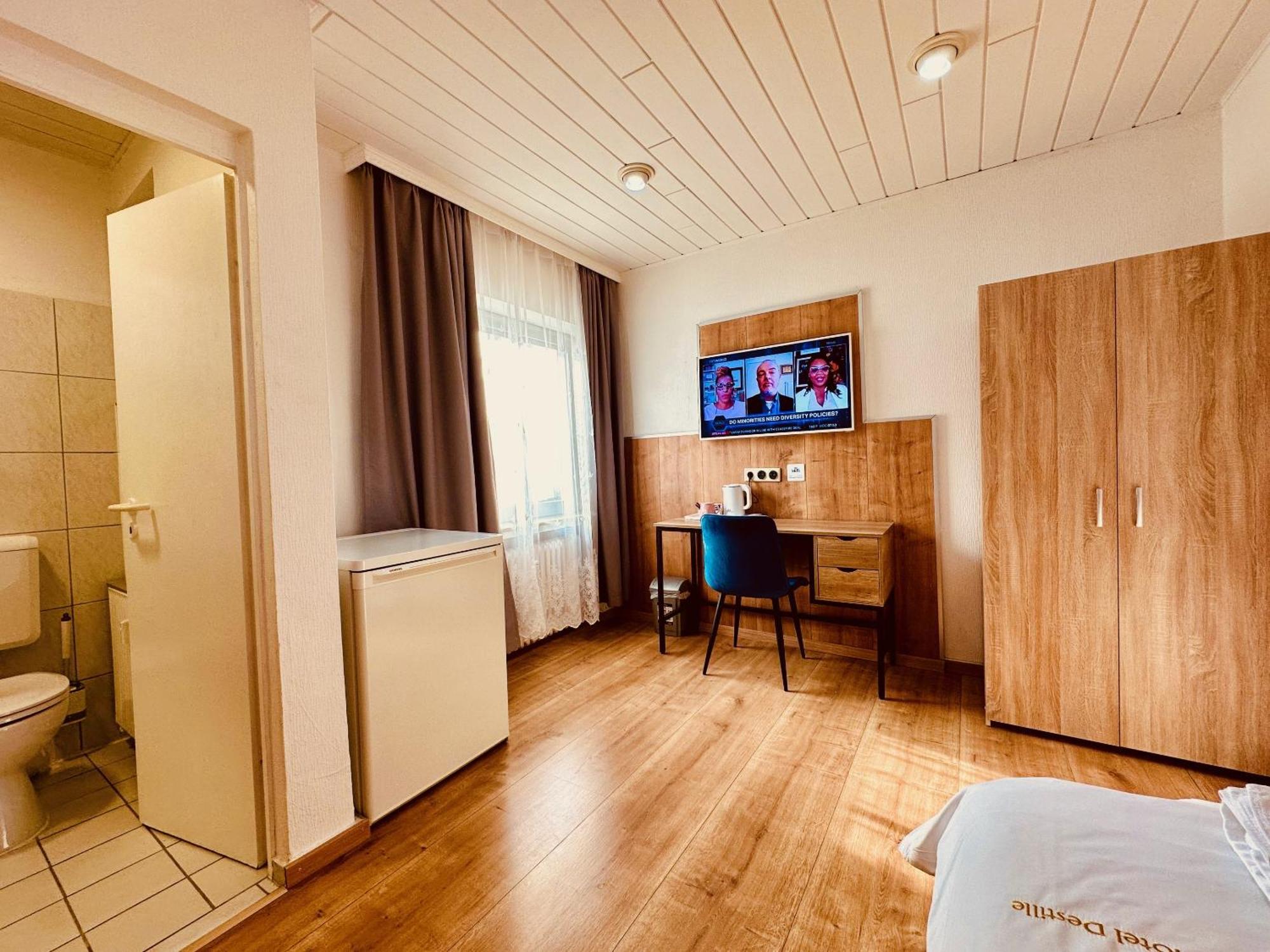 Hotel Destille Dormagen Quarto foto